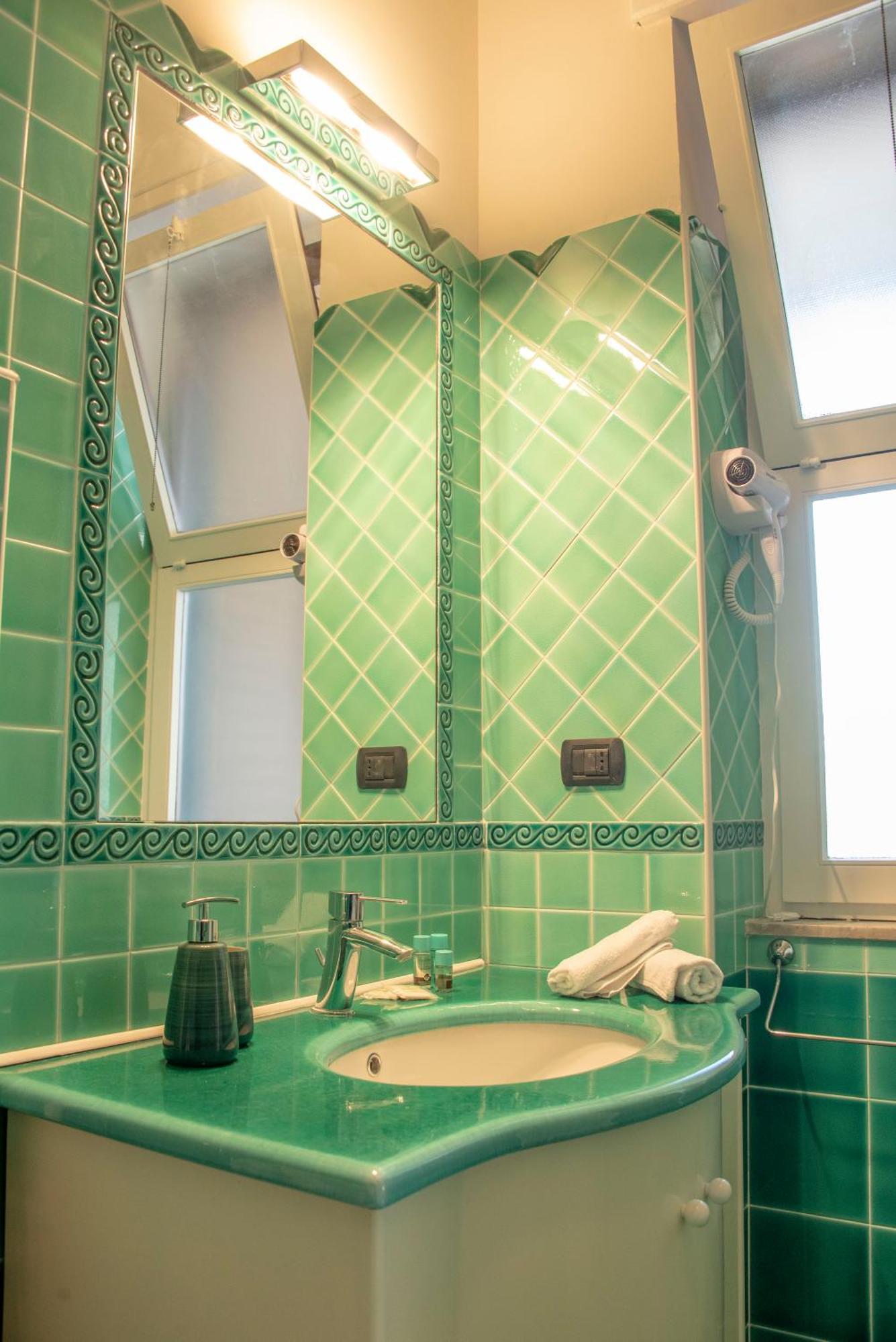 Reginella Guest House Salerno Ngoại thất bức ảnh