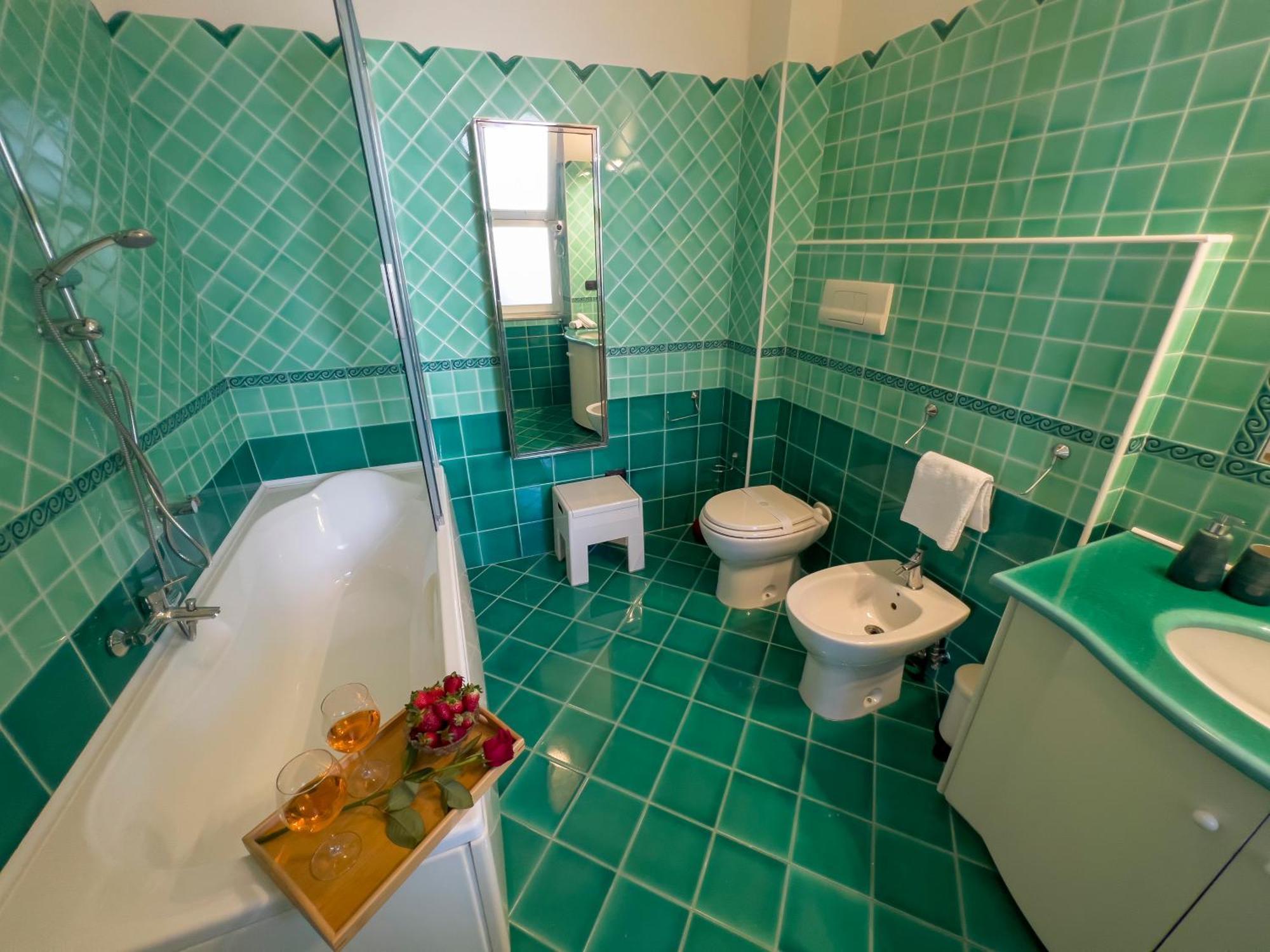 Reginella Guest House Salerno Ngoại thất bức ảnh