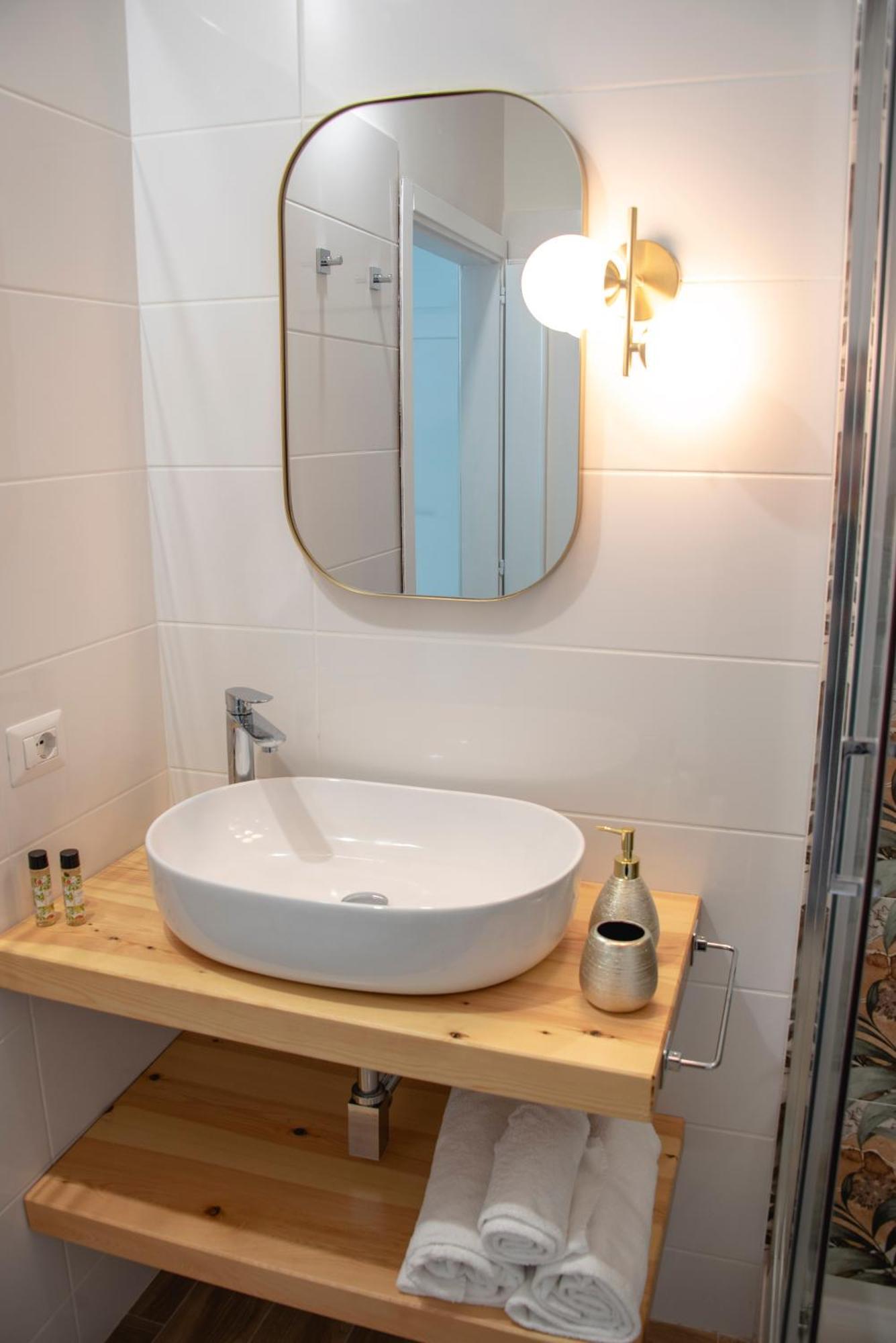 Reginella Guest House Salerno Ngoại thất bức ảnh